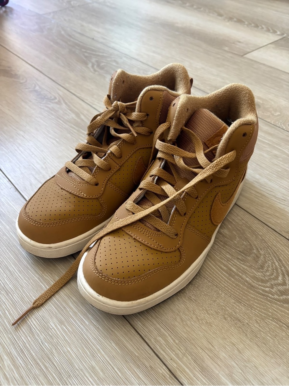 Nike Kids High-Top Sneakers in Wheat Brown